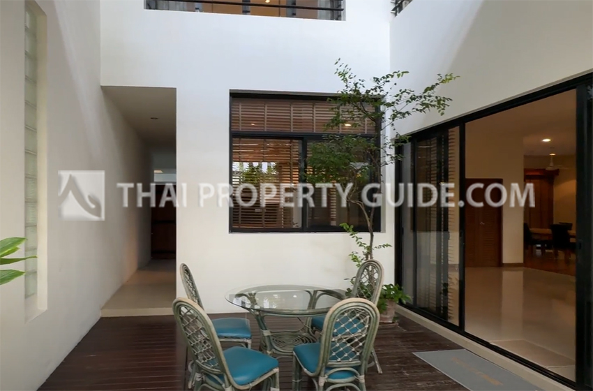 Apartment in Phaholyothin 